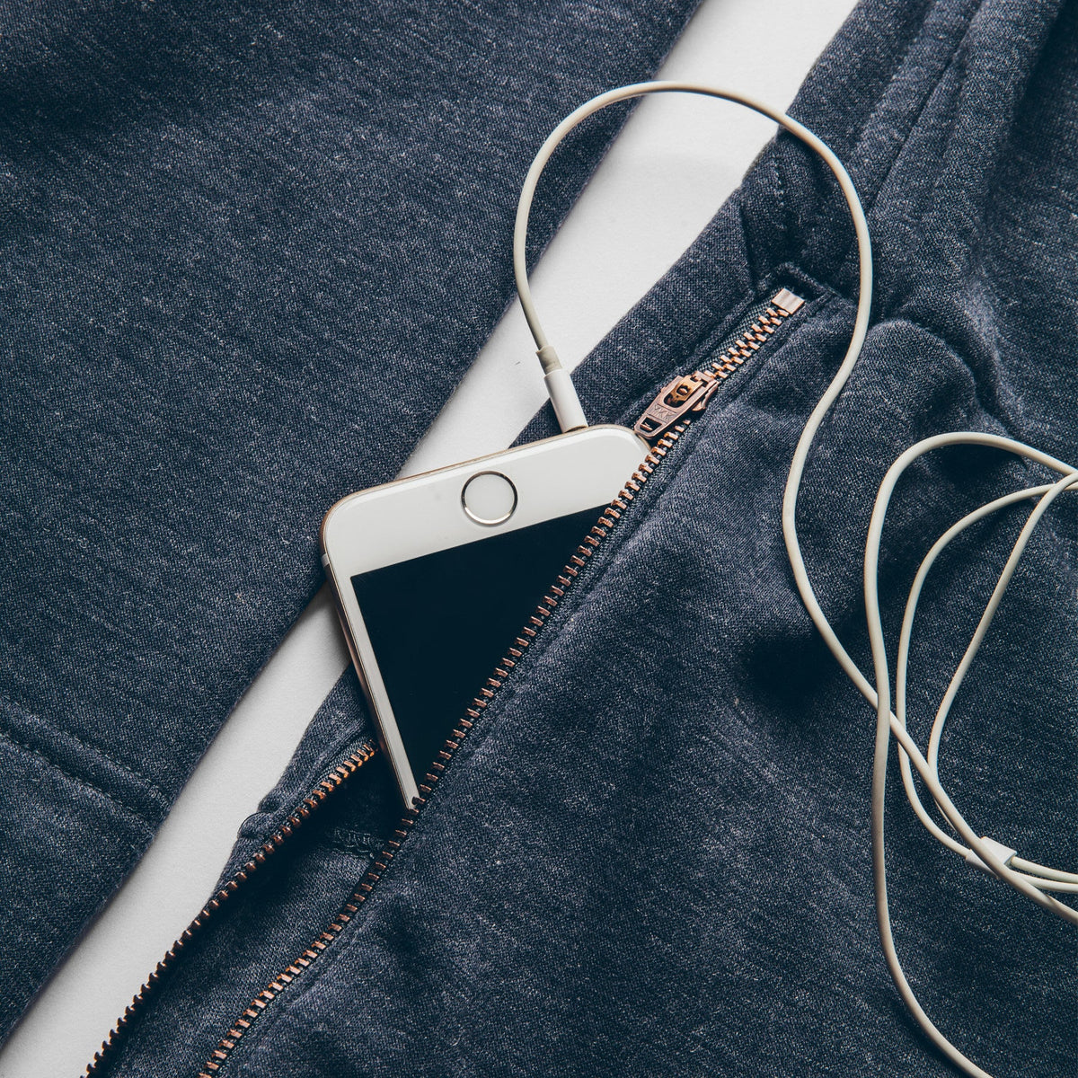 The Chandler Sweatshirt in Indigo Melange
