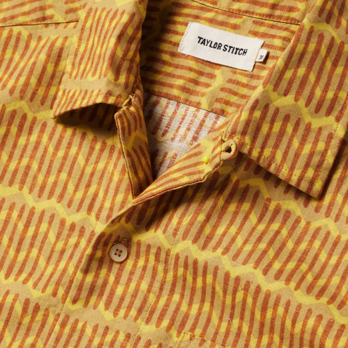 The Short Sleeve Hawthorne in Gold Wave