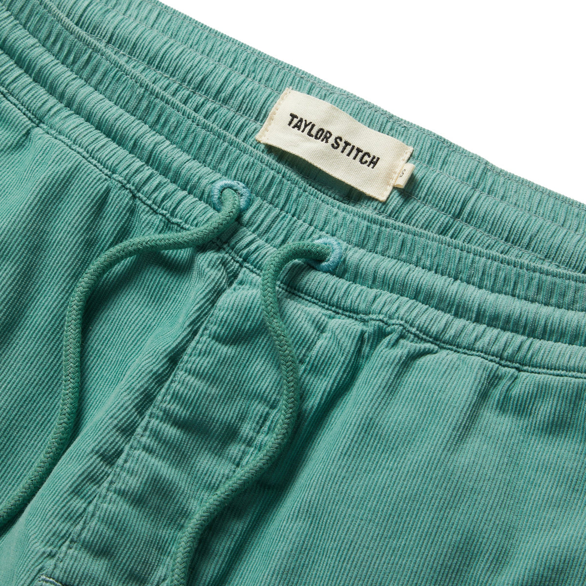 The Apres Short in Ocean Pinwale