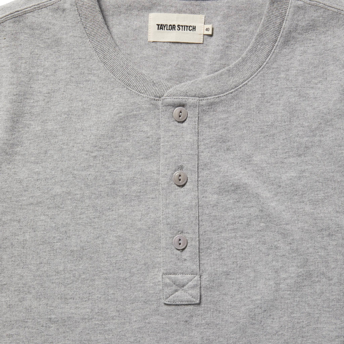 The Short Sleeve Heavy Bag Henley in Aluminum