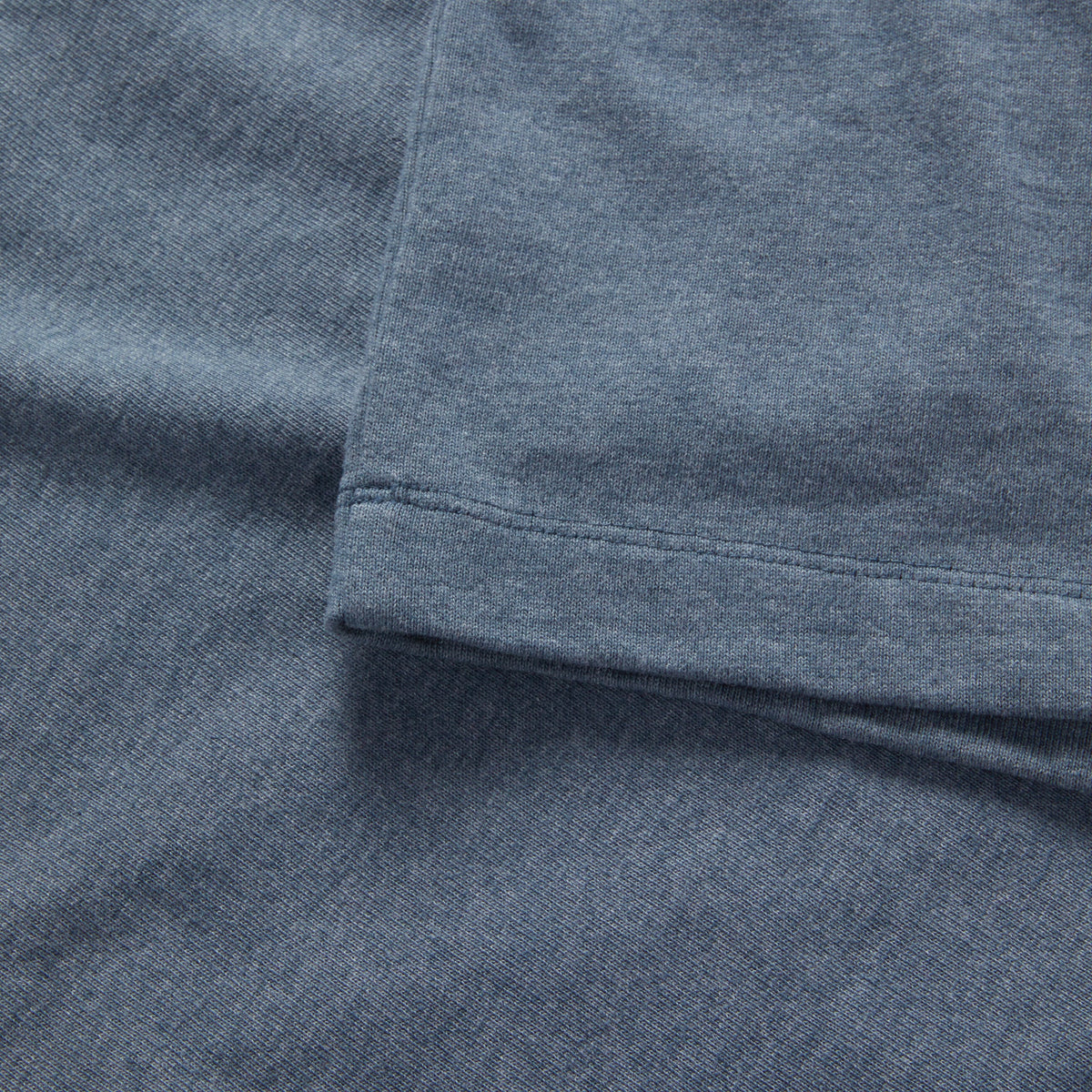 The Short Sleeve Heavy Bag Henley in Storm