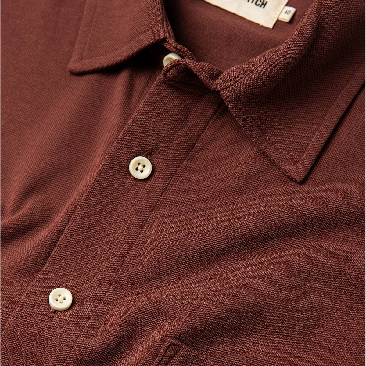 The Short Sleeve California in Rust Pique