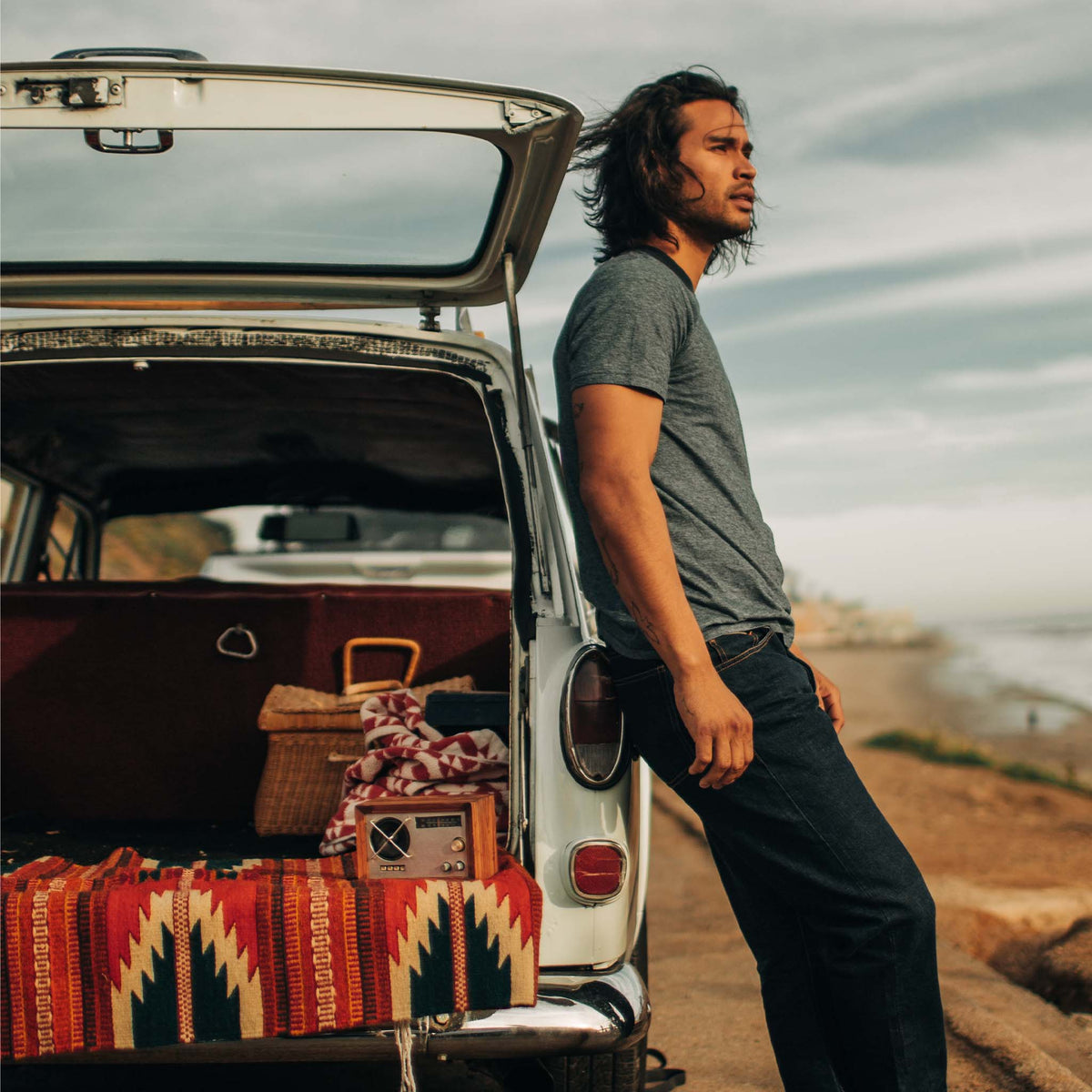 The Cotton Hemp Tee in Slate and Navy Stripe