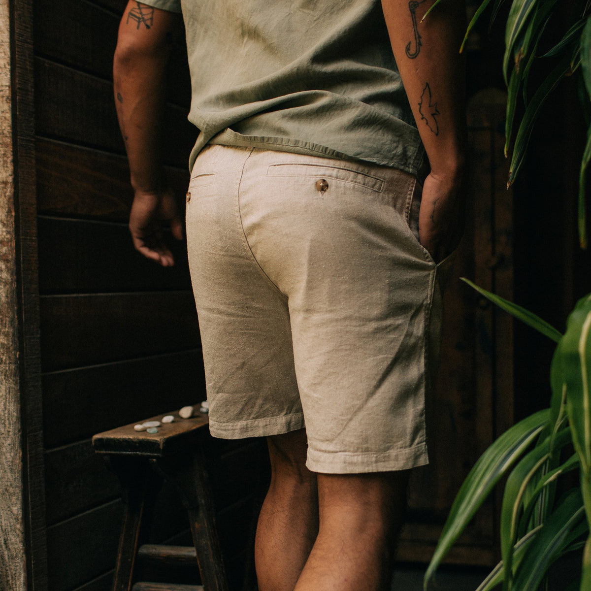 The Easy Short in Natural Herringbone