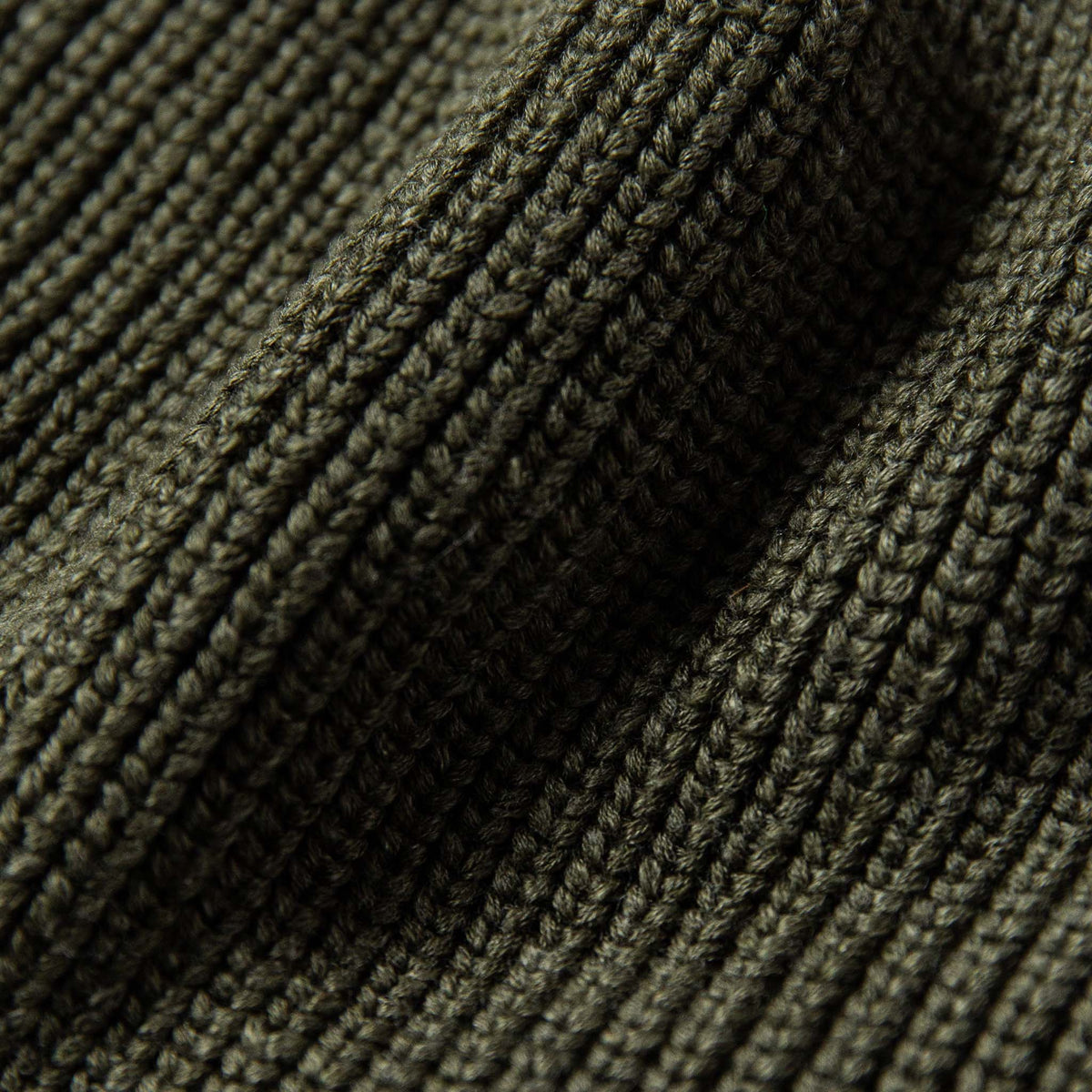 The Rib Beanie in Forest Heather