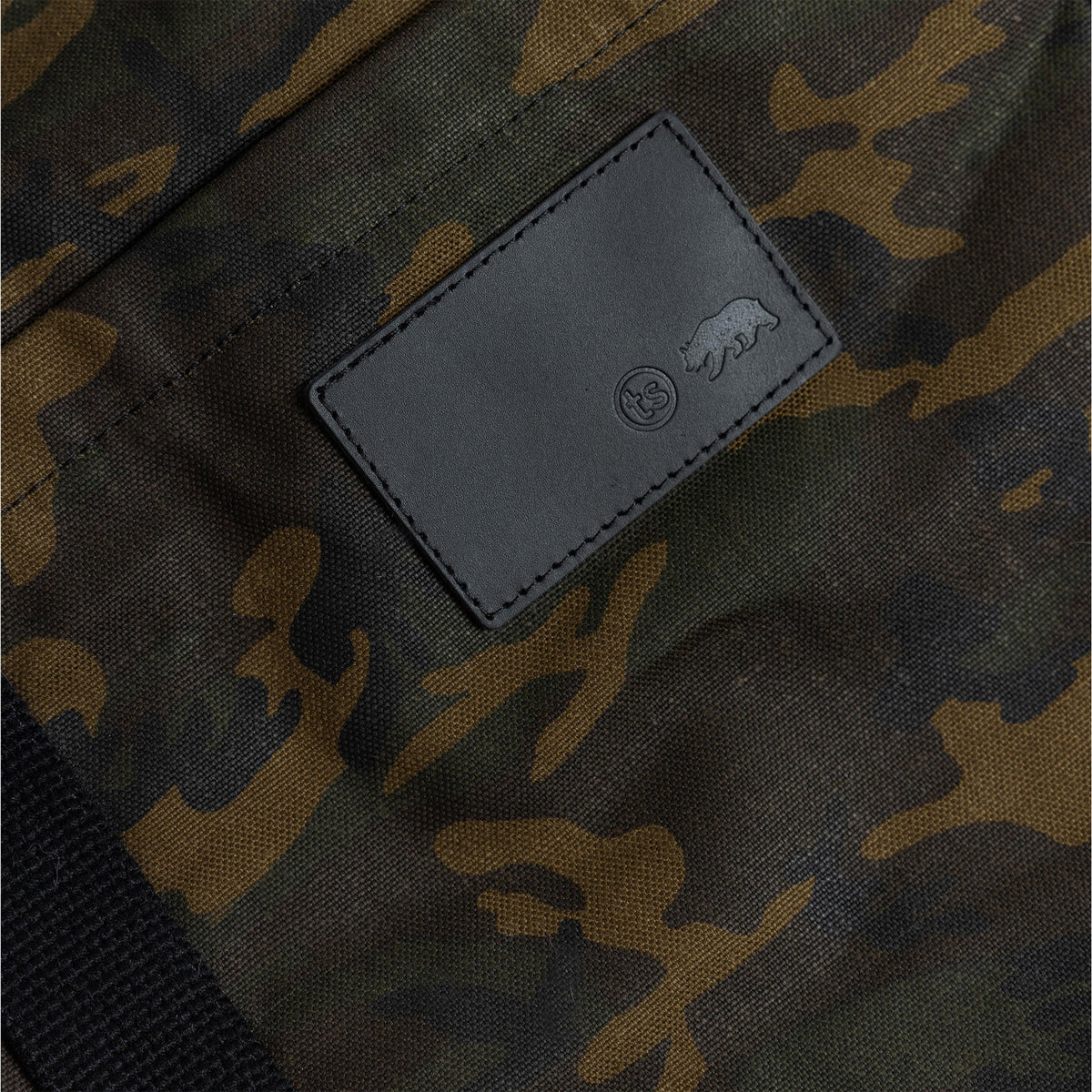 The Market Tote in Camo Boss Duck