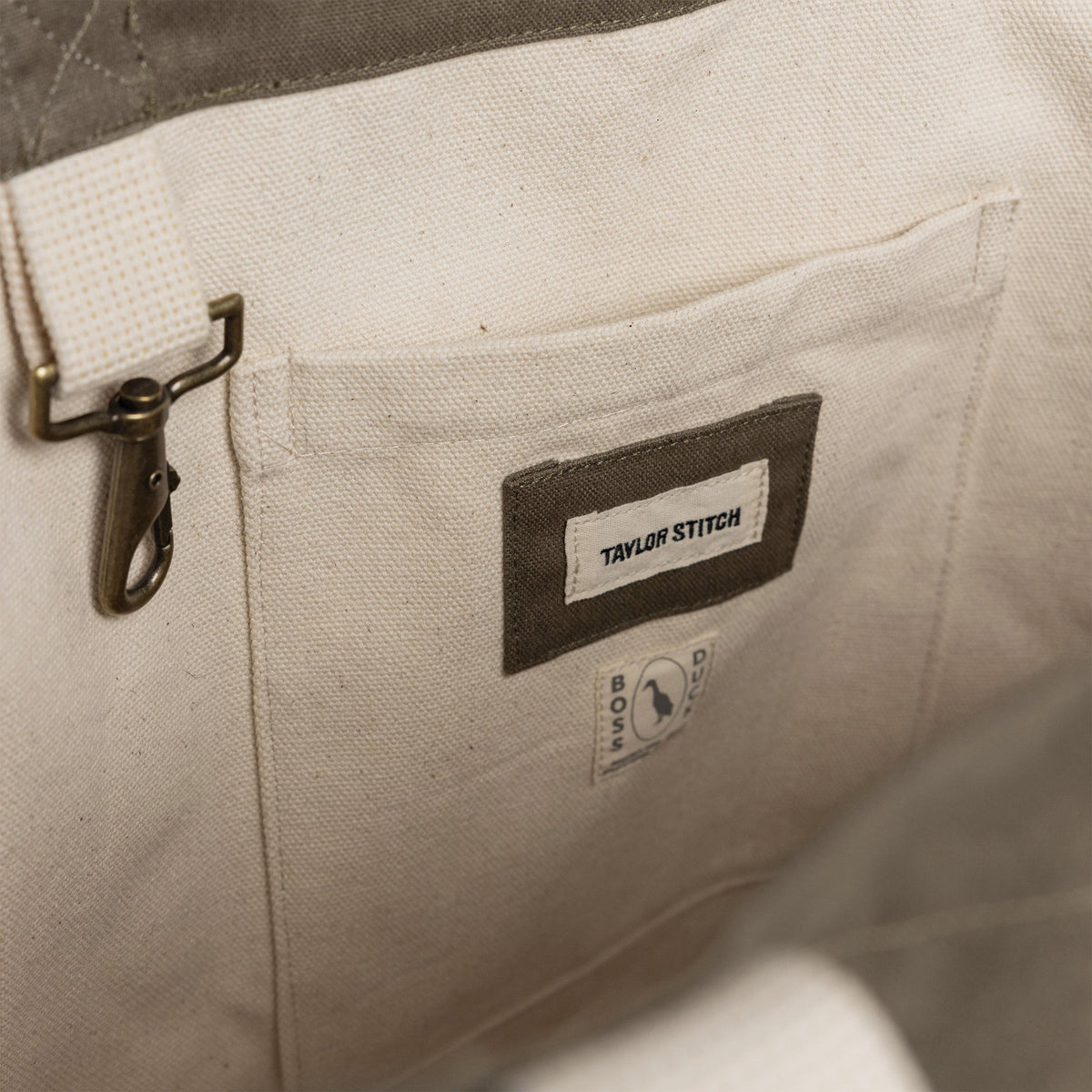 The Market Tote in Stone Boss Duck