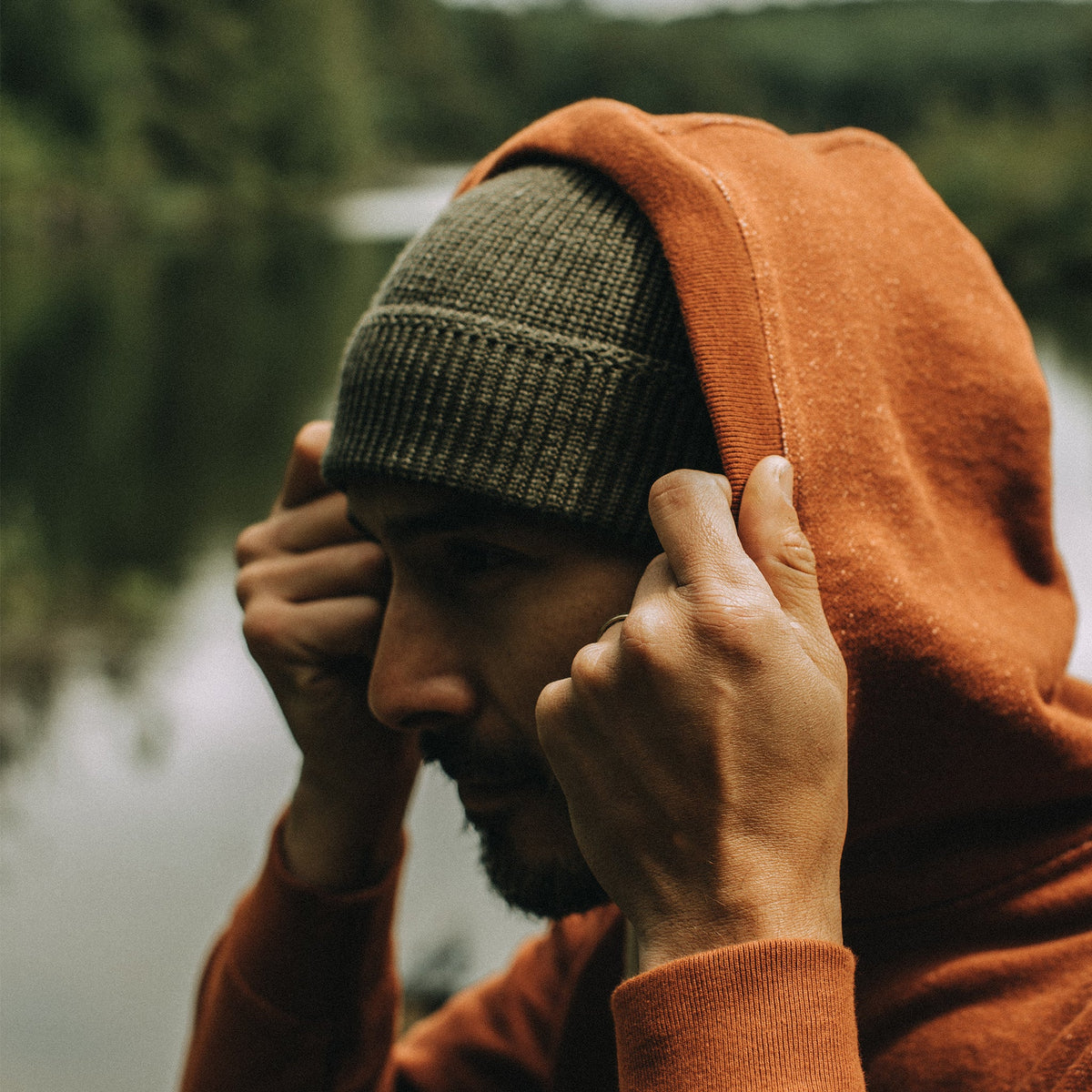 The Rib Beanie in Heather Forest