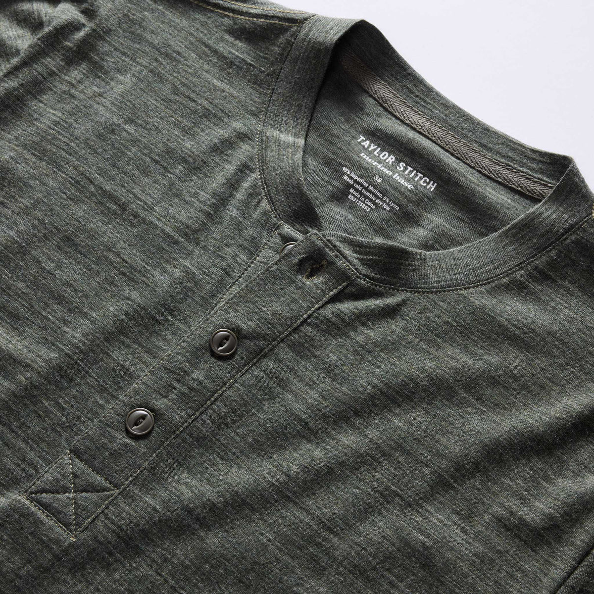 The Merino Henley in Heather Army