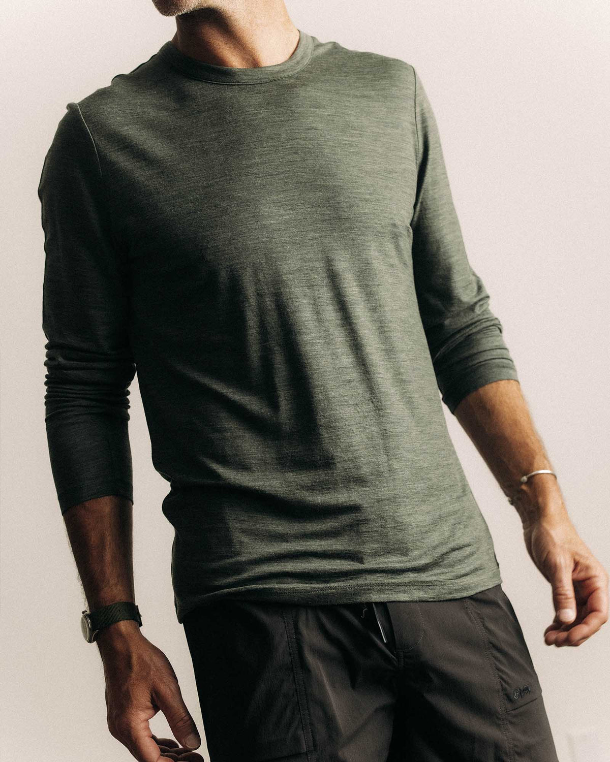 The Merino Long Sleeve Tee in Heather Army