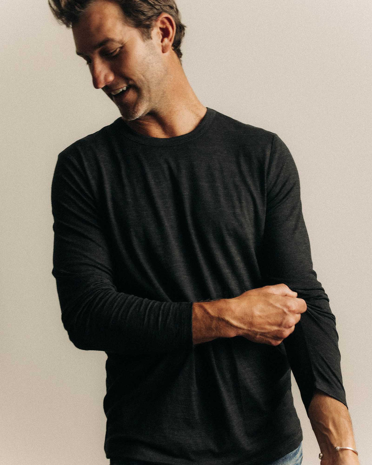 The Merino Long Sleeve Tee in Heather Black