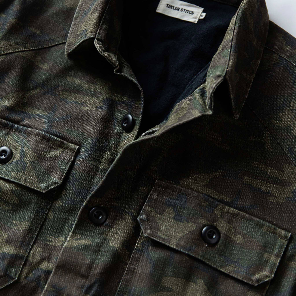 The Lined Shop Shirt in Woodland Camo Boss Duck