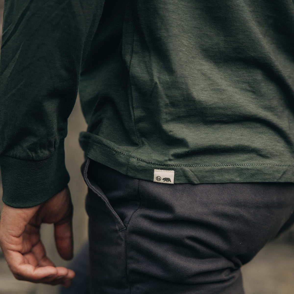 The Cotton Hemp Long Sleeve Tee in Pine