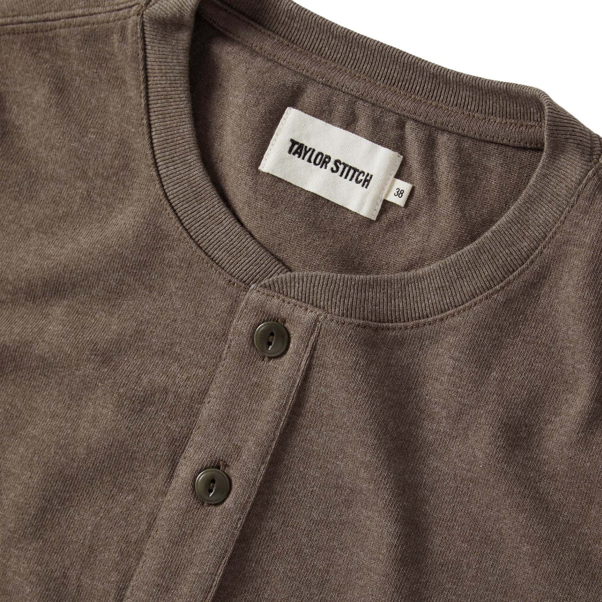 The Heavy Bag Henley in Walnut