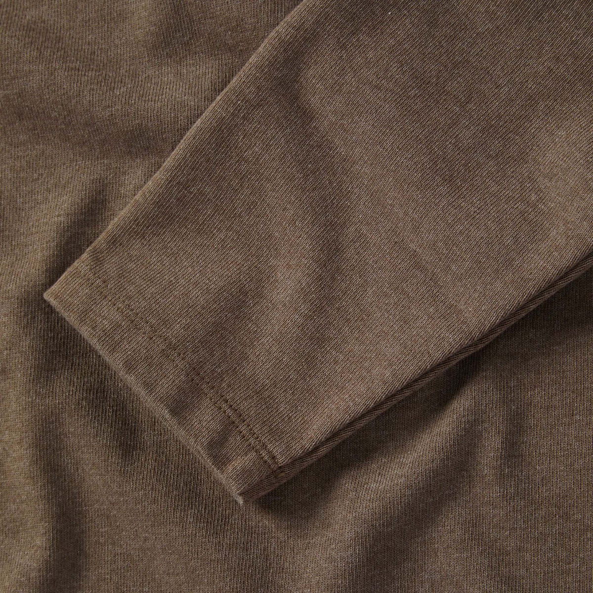 The Heavy Bag Henley in Walnut