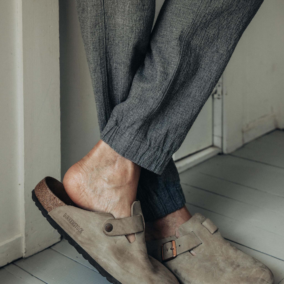 The Apres Pant in Heather Grey Double Cloth