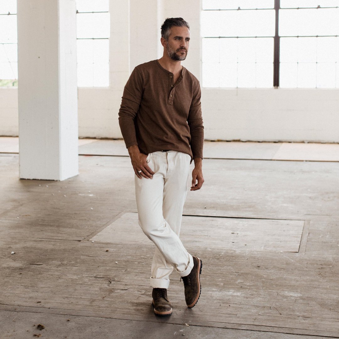 The Heavy Bag Henley in Fatigue Brown