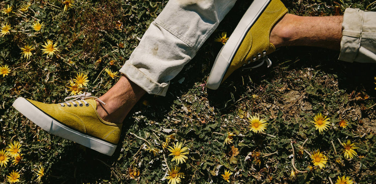 The Vista Sneaker in Gold Boss Duck