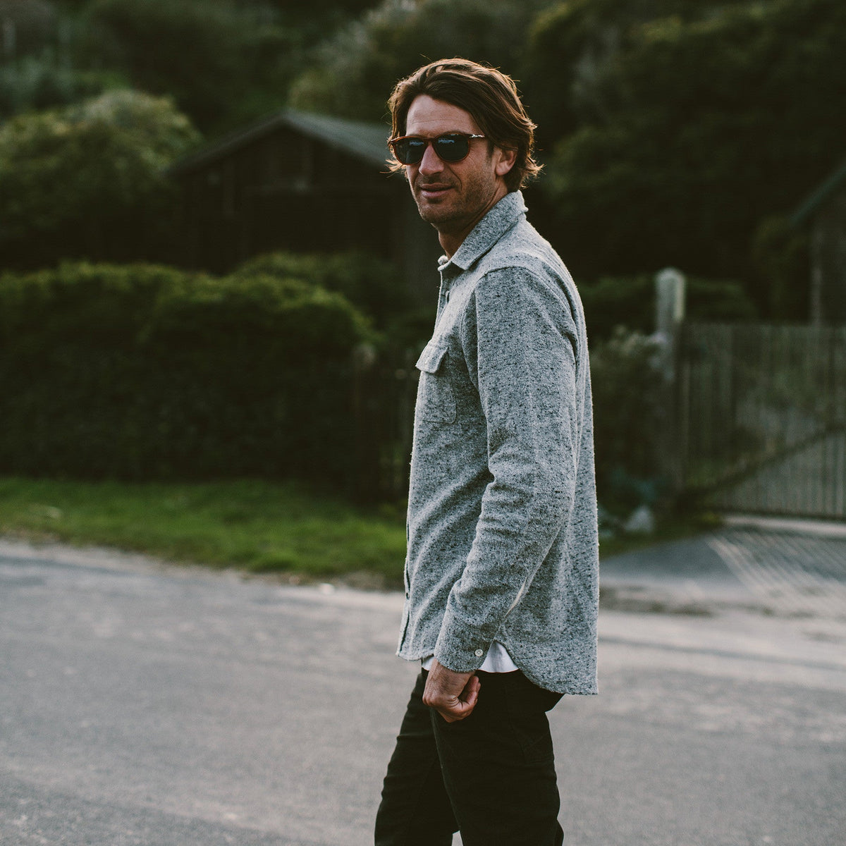 The Sun Down Shirt in Speckled Grey