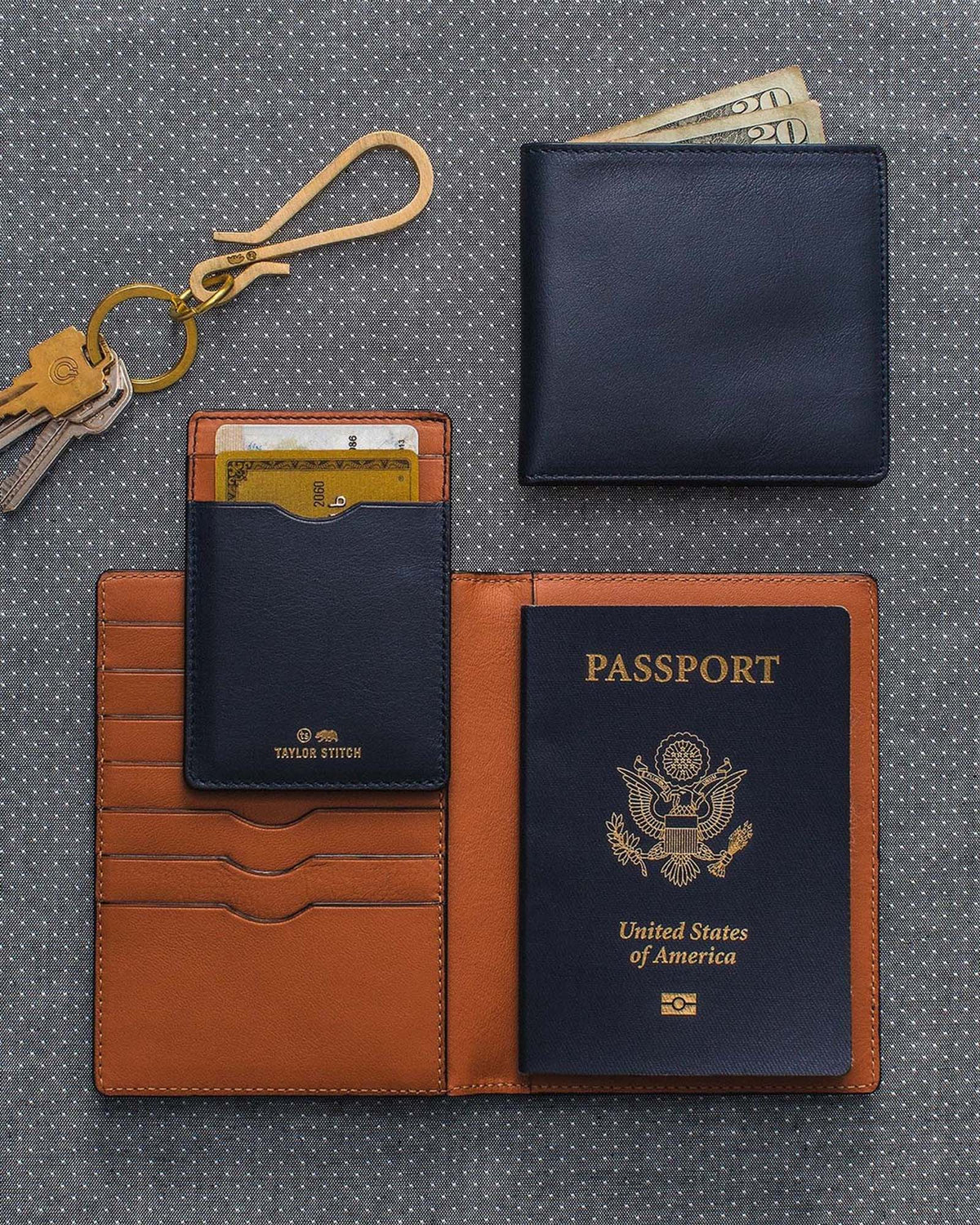 The Minimalist Wallet in Navy