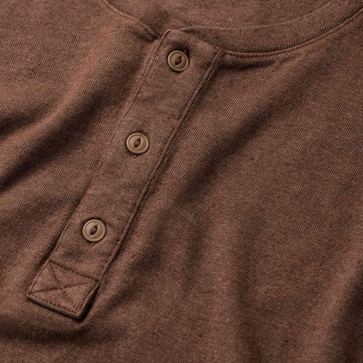 The Heavy Bag Henley in Fatigue Brown