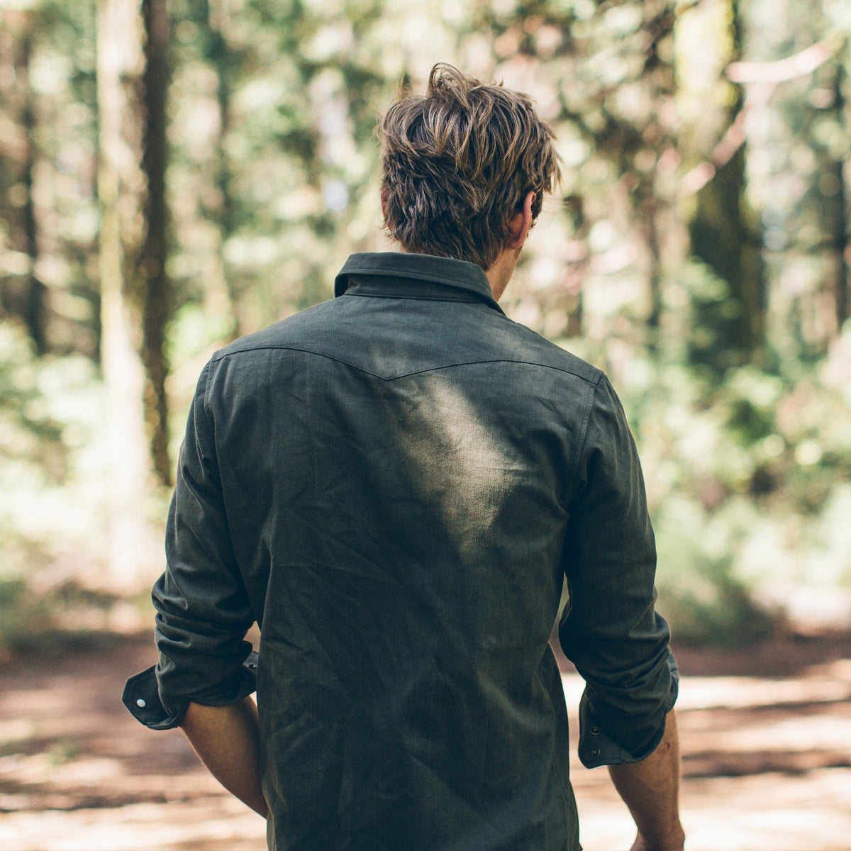 The Glacier Shirt in Olive Twill