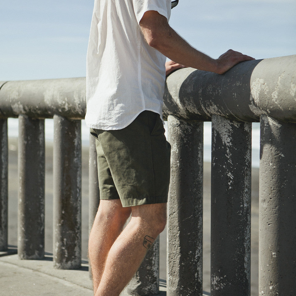Traveler Shorts in Olive Twill
