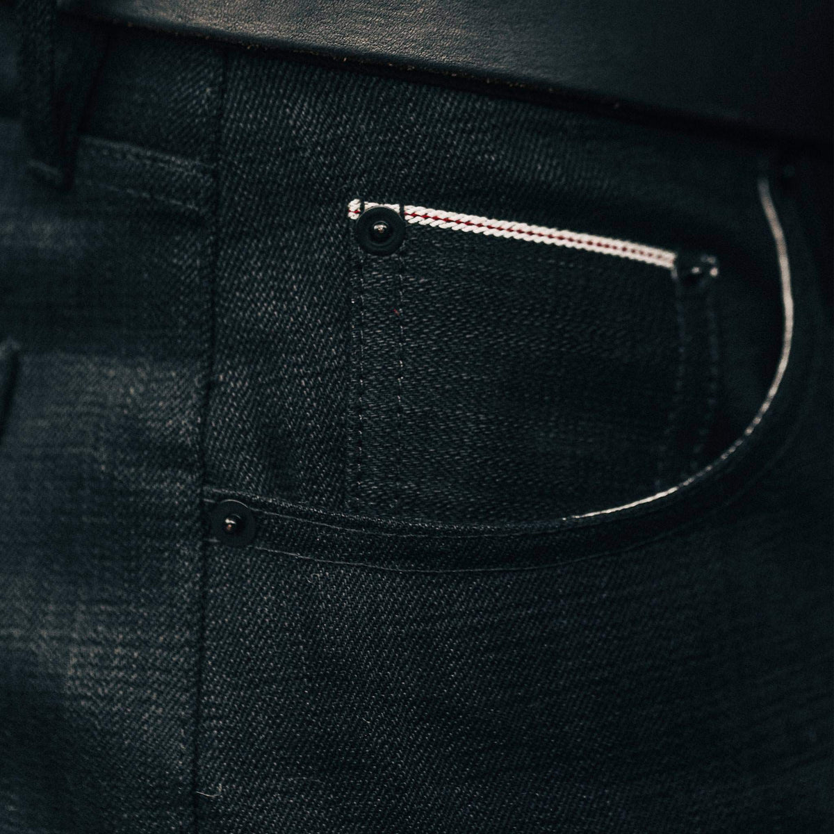 The Slim Jean in Black Selvage