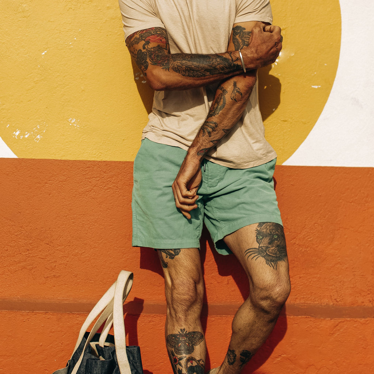 The Apres Short in Ocean Pinwale