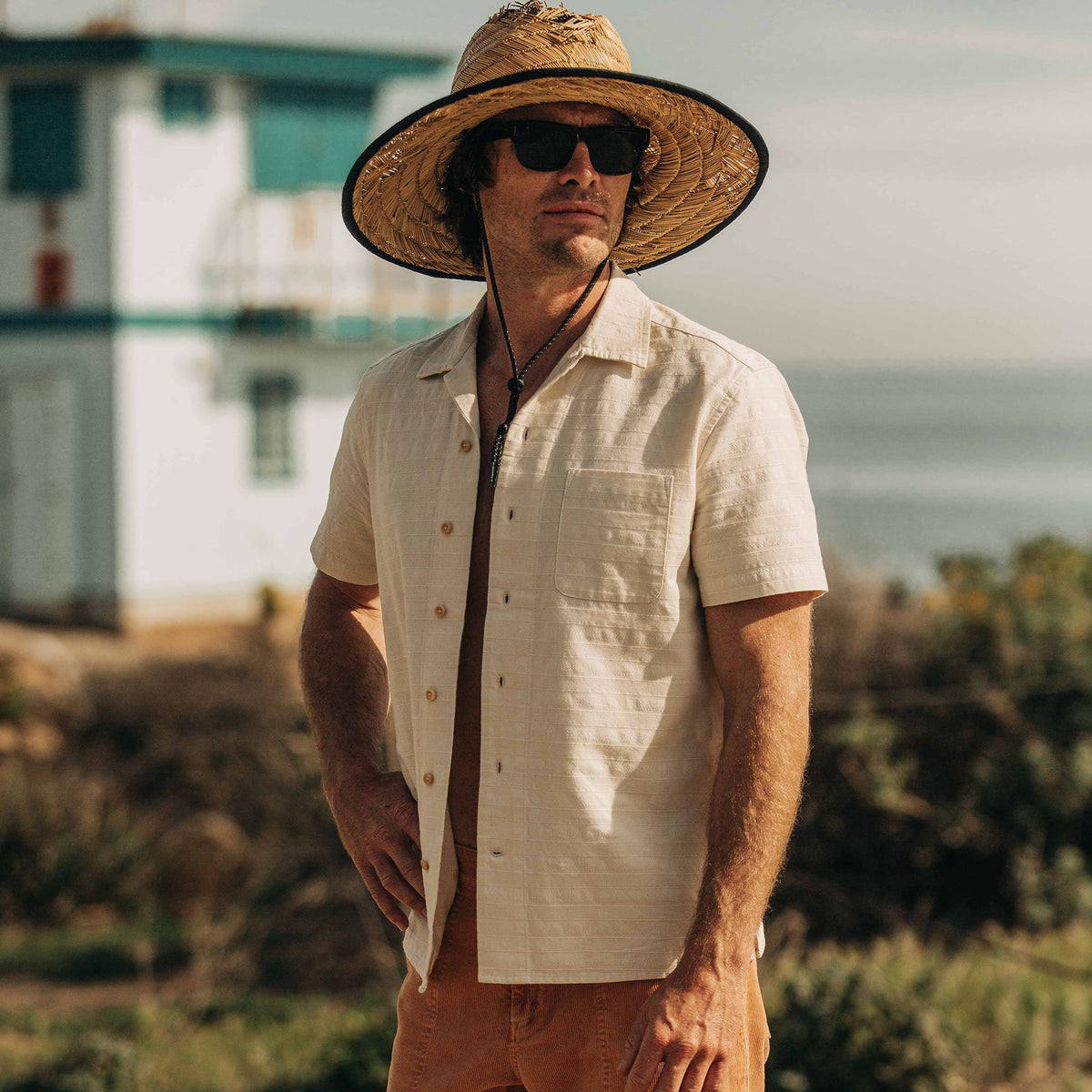 The Short Sleeve Hawthorne in Sand