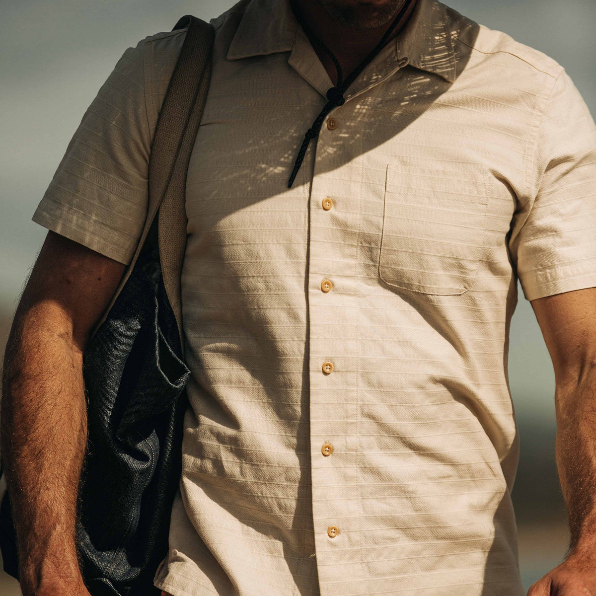 The Short Sleeve Hawthorne in Sand