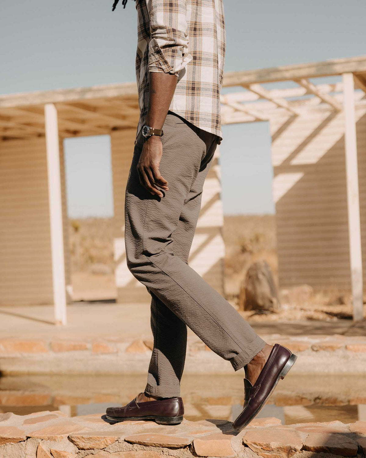 The Easy Pant in Canteen Seersucker