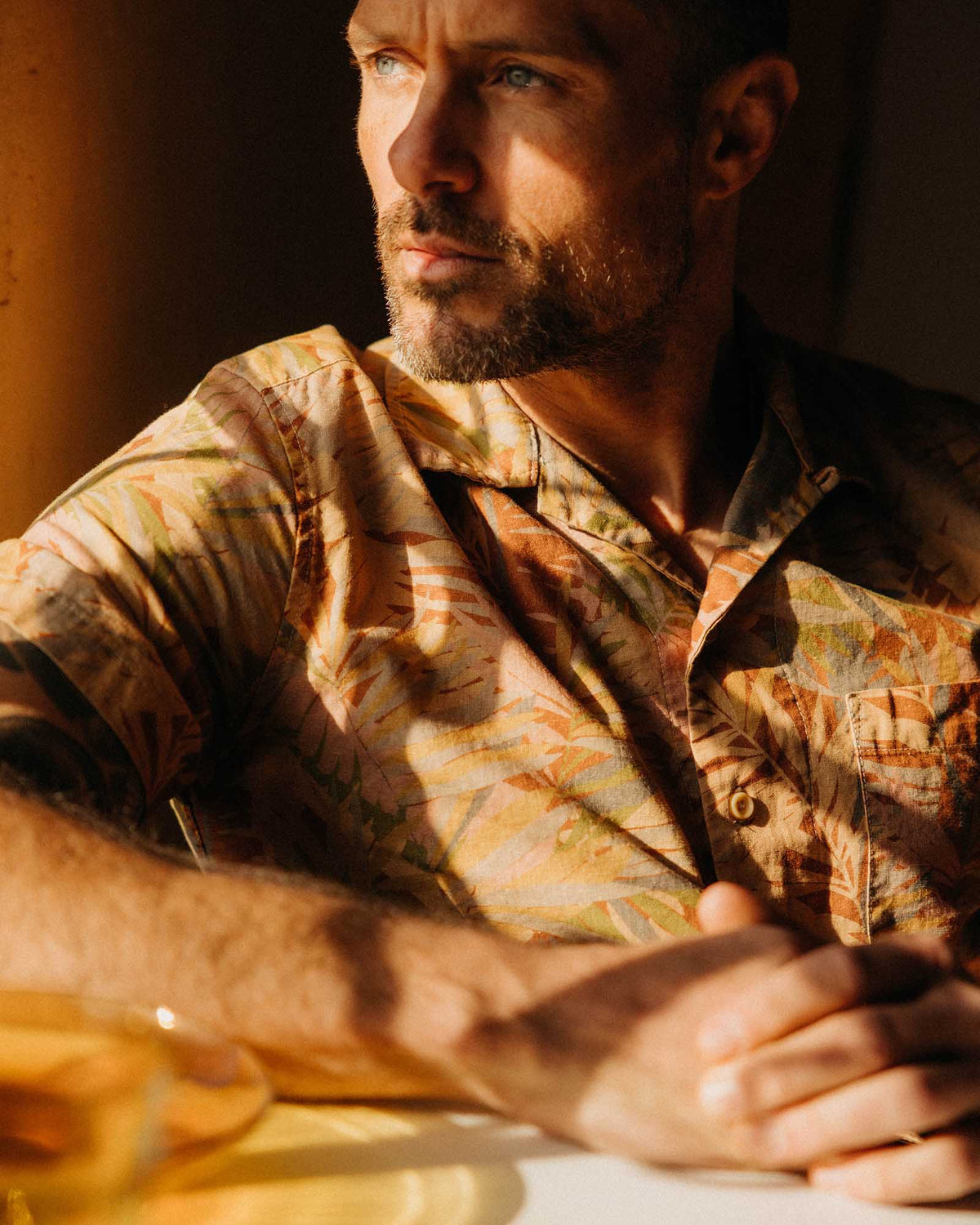The Hawthorne Shirt in Tea Desert Palm