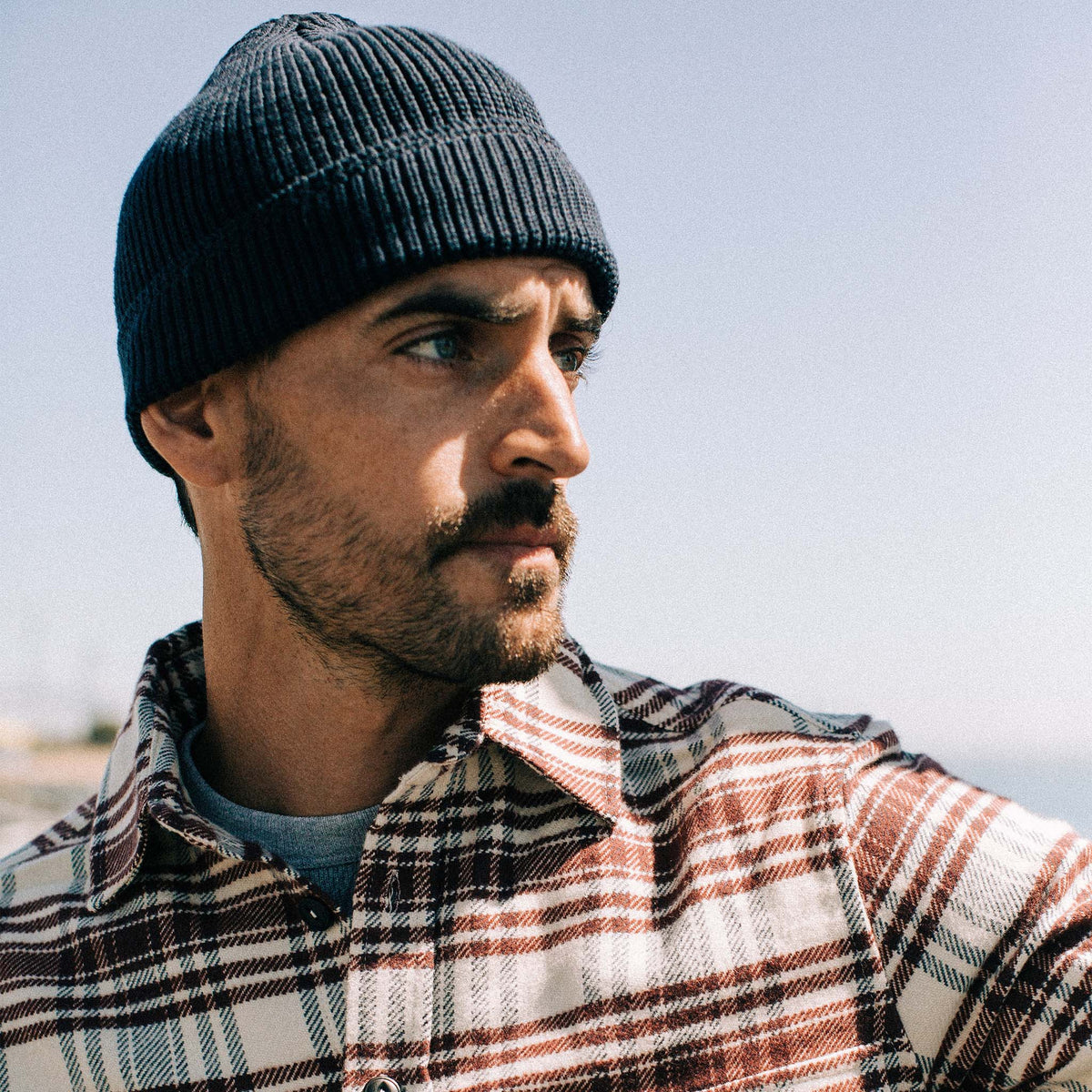 The Rib Beanie in Navy Heather