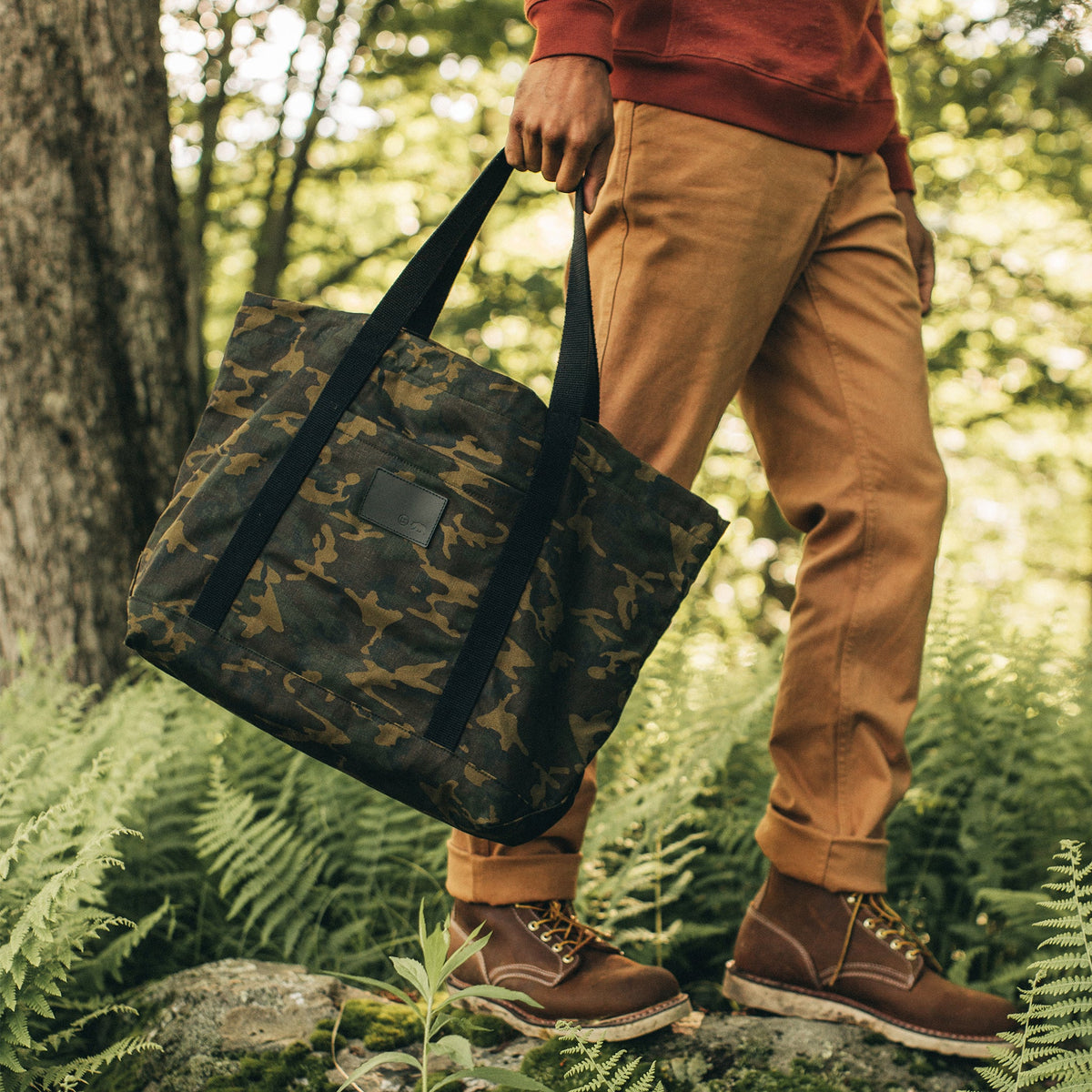 The Market Tote in Camo Boss Duck