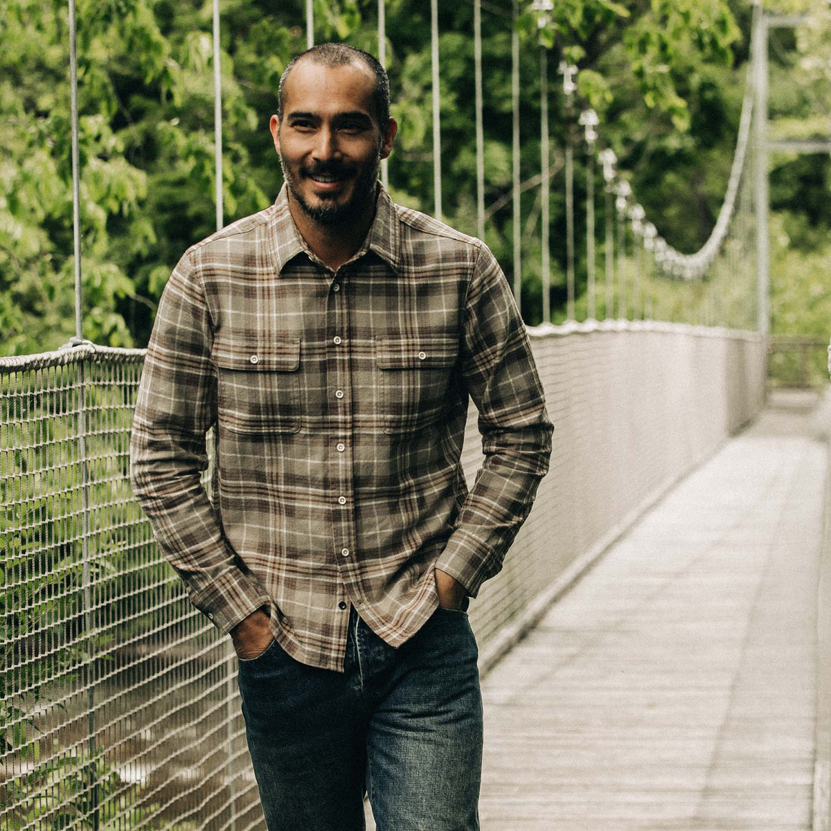 The Ledge Shirt in Fossil Plaid