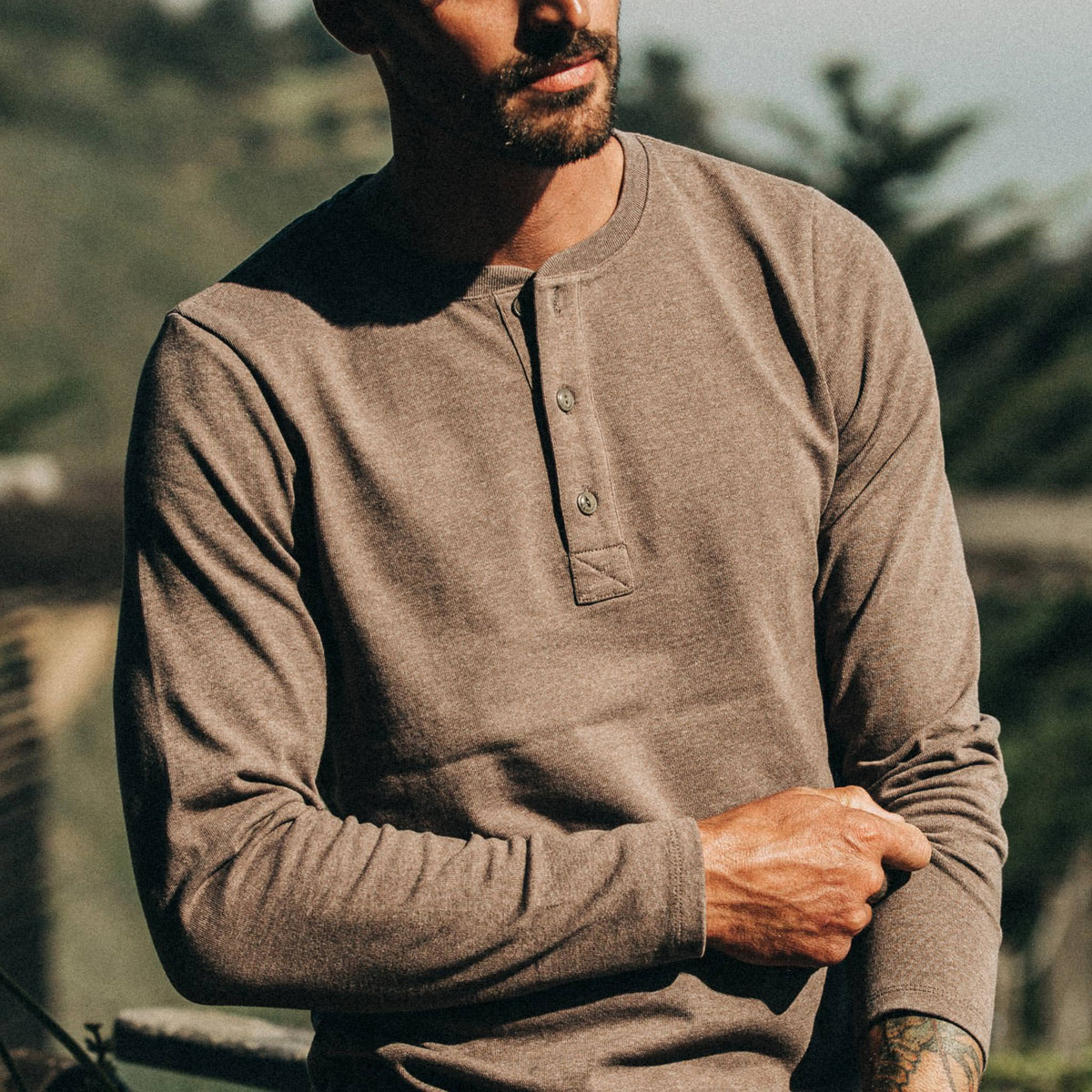The Heavy Bag Henley in Espresso