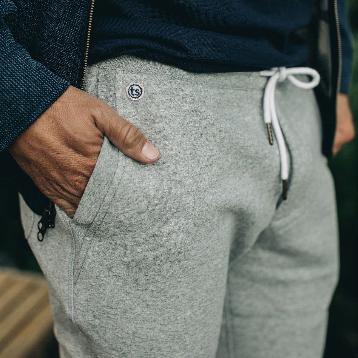 The Heavy Bag Pant in Heather Grey Fleece