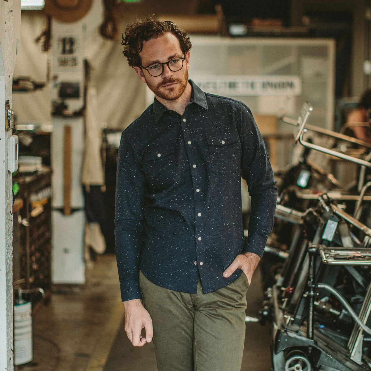 The Glacier Shirt in Navy Nep Twill