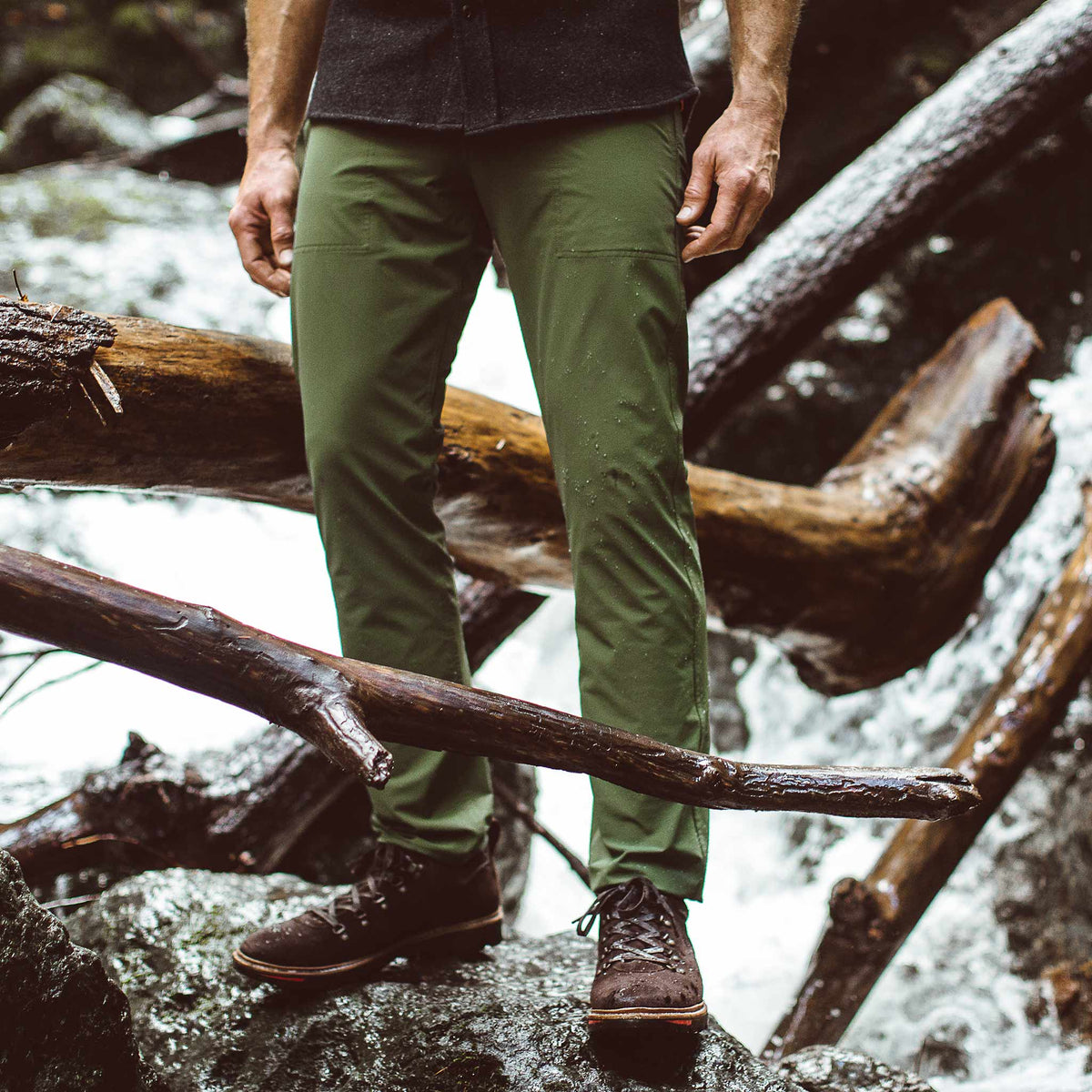 The Alpine Pant in Moss