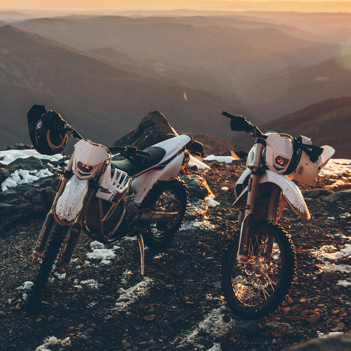 The Alta Motors Redshift EX in Taylor Stitch Custom